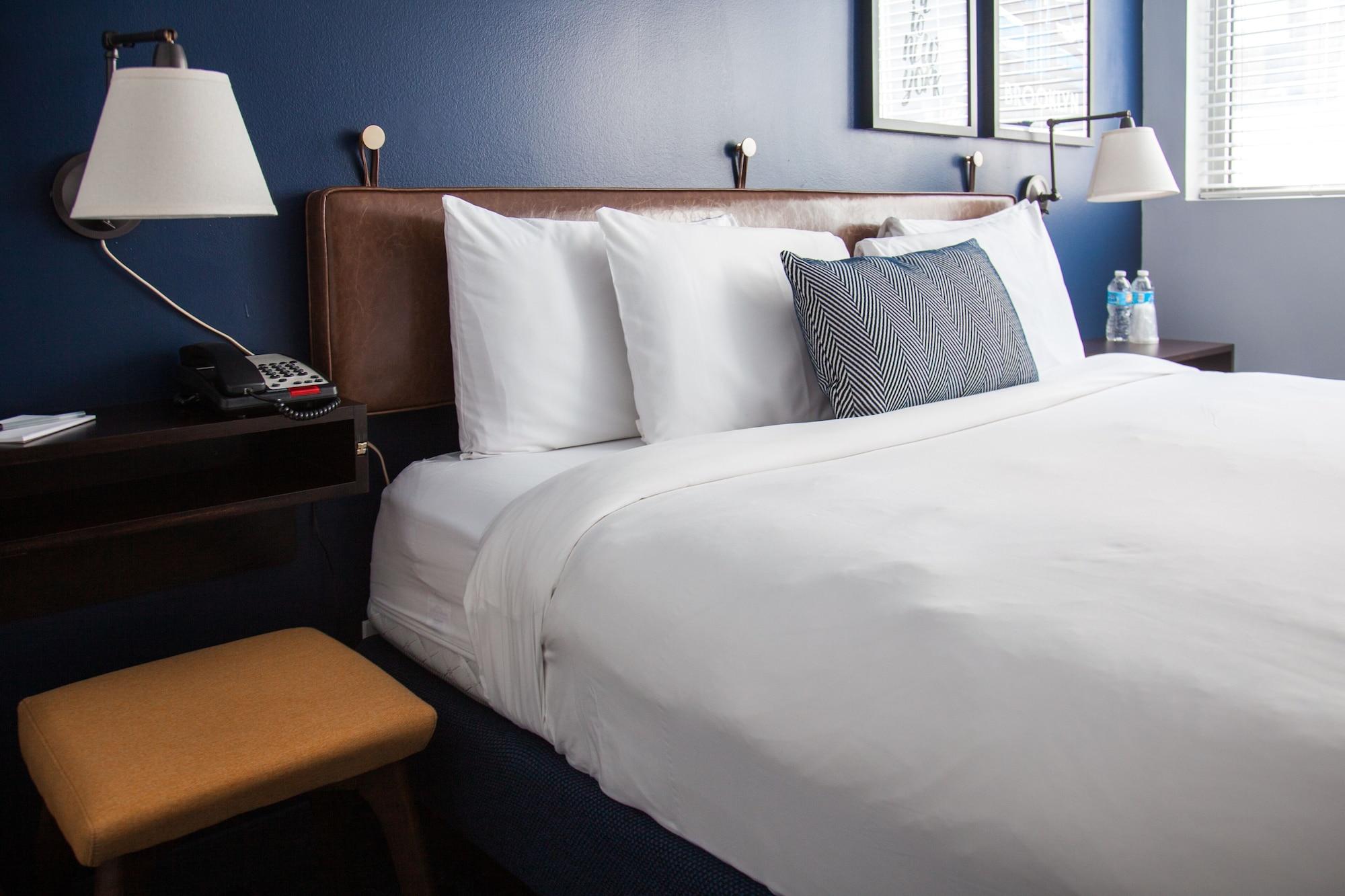 U Fifth Avenue Hotel